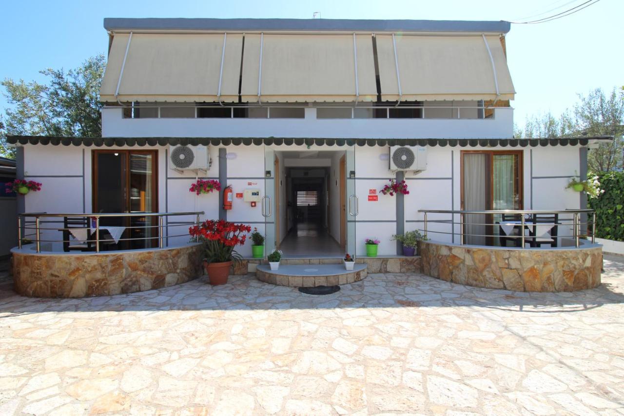 Vila Reni Risi Ksamil Exterior photo